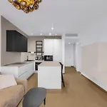 Апартаменты Skypark Golden Palace With Parking Братислава