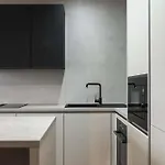 Skypark Golden Palace With Parking Апартаменты Братислава