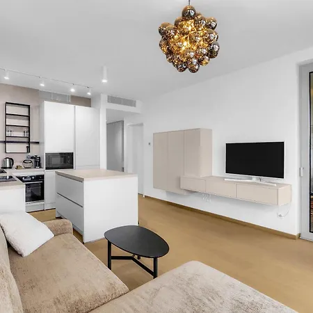 Skypark Golden Palace With Parking 公寓