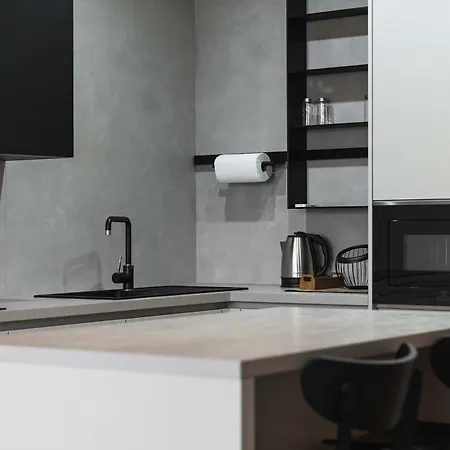 Apartment Skypark Golden Palace With Free Parking Bratislava