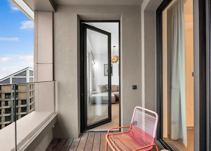 Skypark Golden Palace With Parking